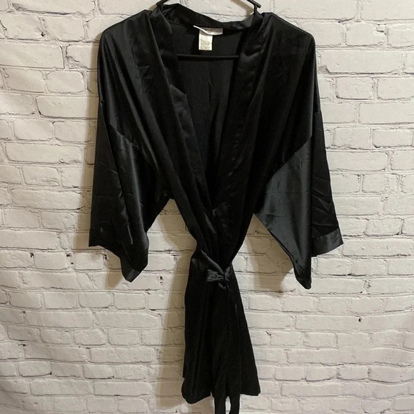Icing Black Bridesmaid Bling Robe - Picture 2 of 7